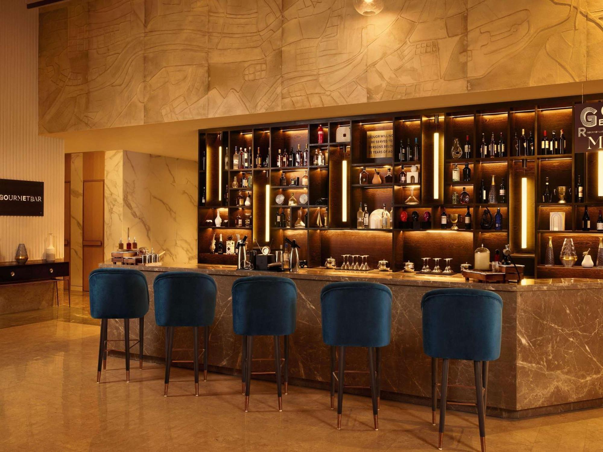 Novotel New Delhi City Centre Екстериор снимка