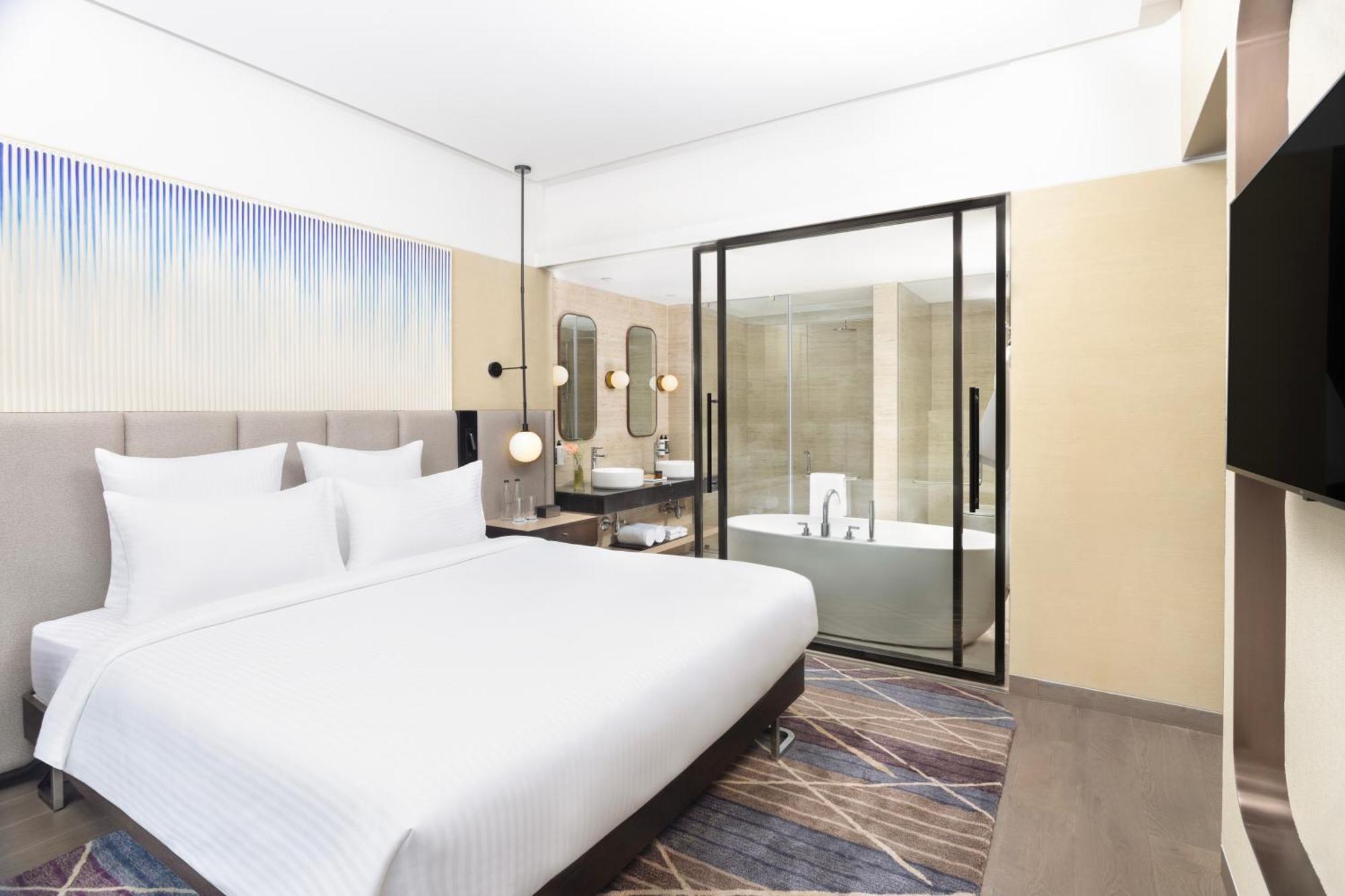 Novotel New Delhi City Centre Екстериор снимка