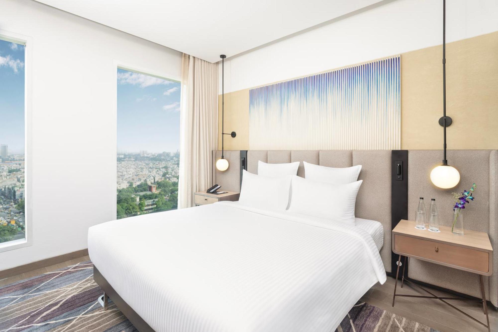 Novotel New Delhi City Centre Екстериор снимка