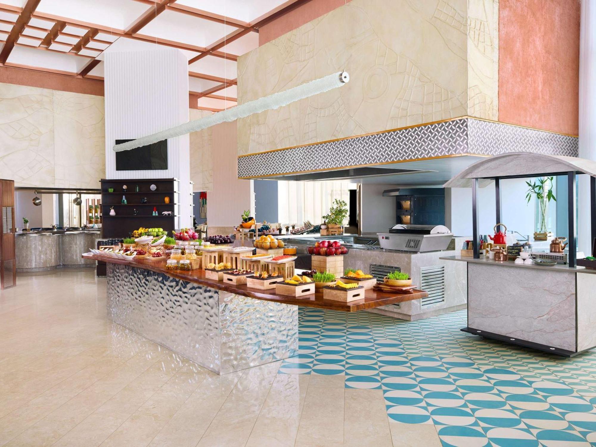 Novotel New Delhi City Centre Екстериор снимка
