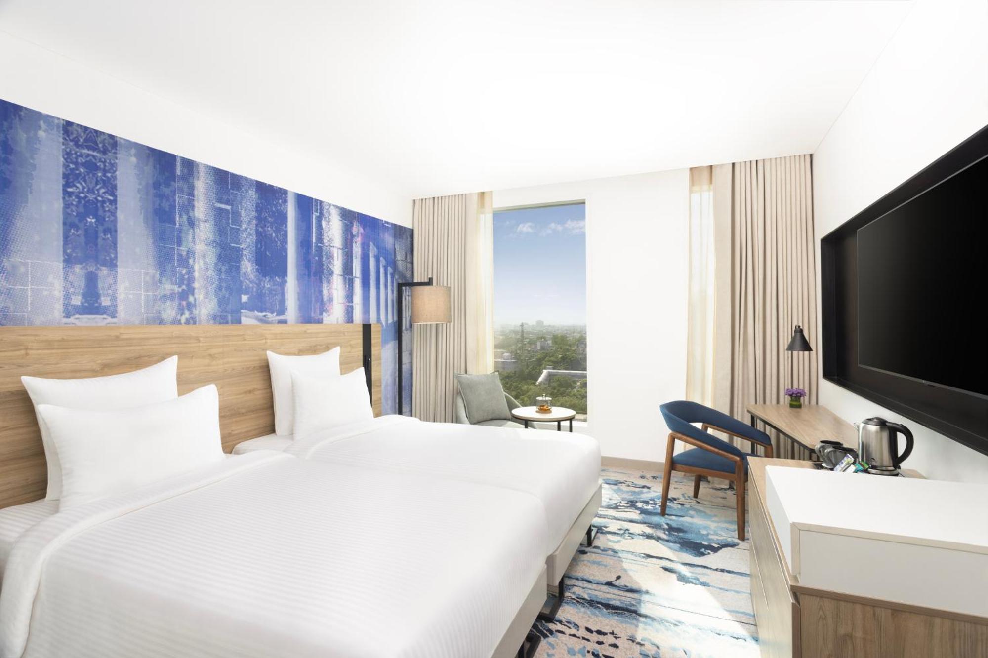 Novotel New Delhi City Centre Екстериор снимка